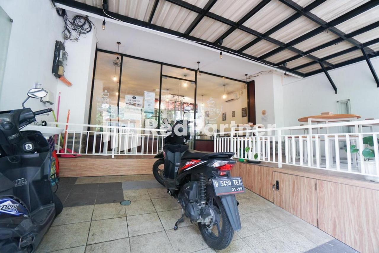 Eascot Hotel Mitra Reddoorz Jacarta Exterior foto