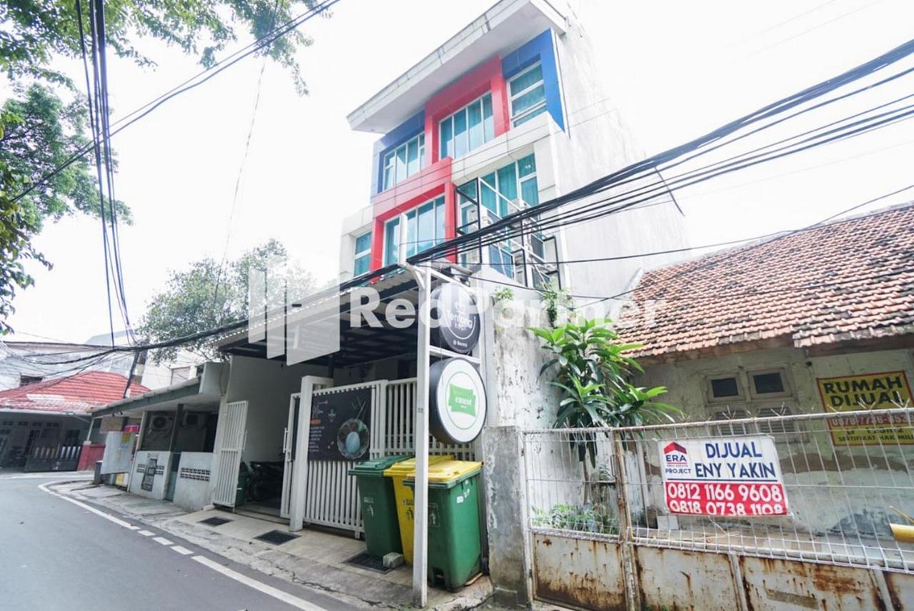 Eascot Hotel Mitra Reddoorz Jacarta Exterior foto